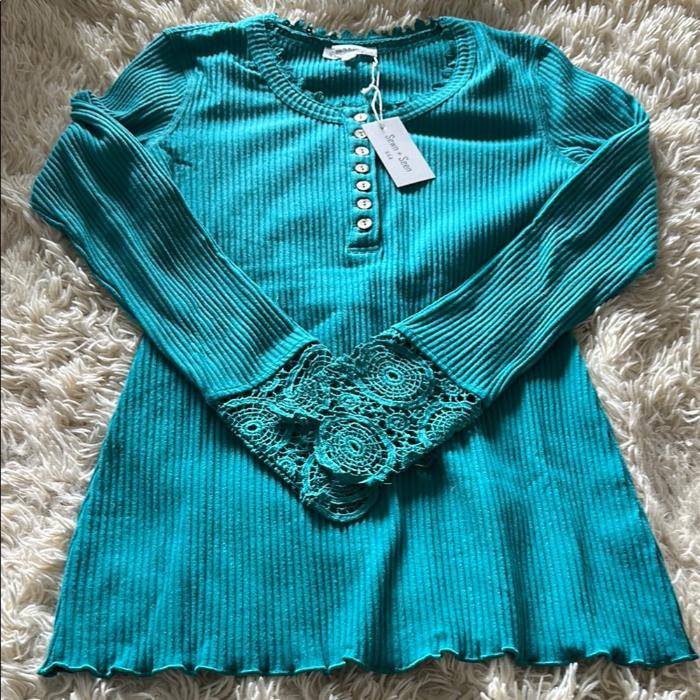 Sewn + Seen Ribbed and Crochet Top, NWT, size M.